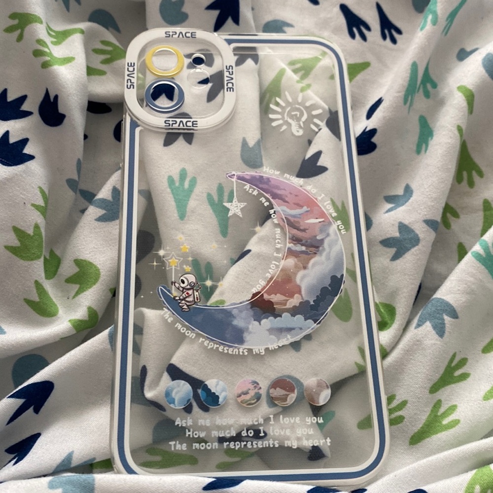 Astronaut iPhone 11 case